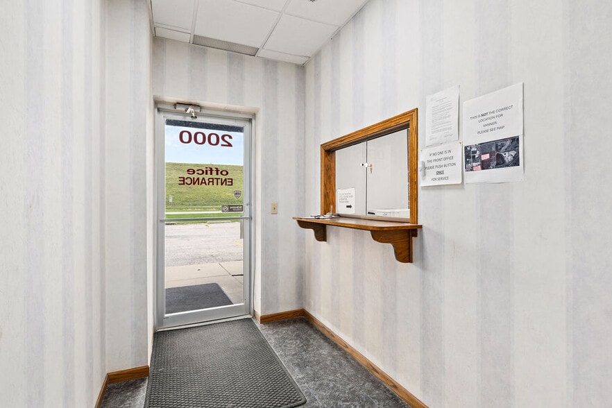 More Photos Of 2000 Ashley Rd, Morris Manufacturing For Sale