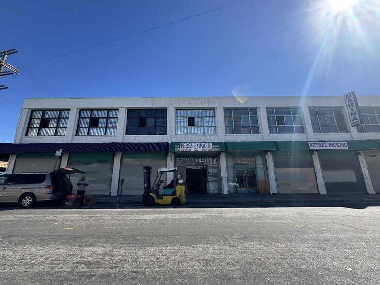 More Photos Of 600-602 E 12th St, Los Angeles Warehouse For Lease