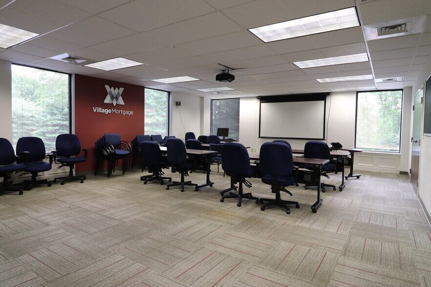 More Photos Of 10-40 Tower Ln, Avon Unknown For Lease