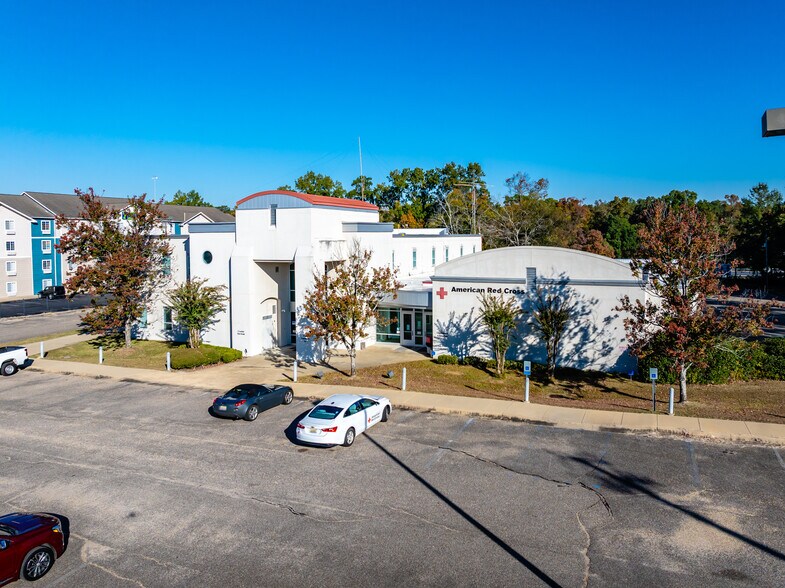 More Photos Of 5015 Woods Crossing Rd, Montgomery Office For Sale