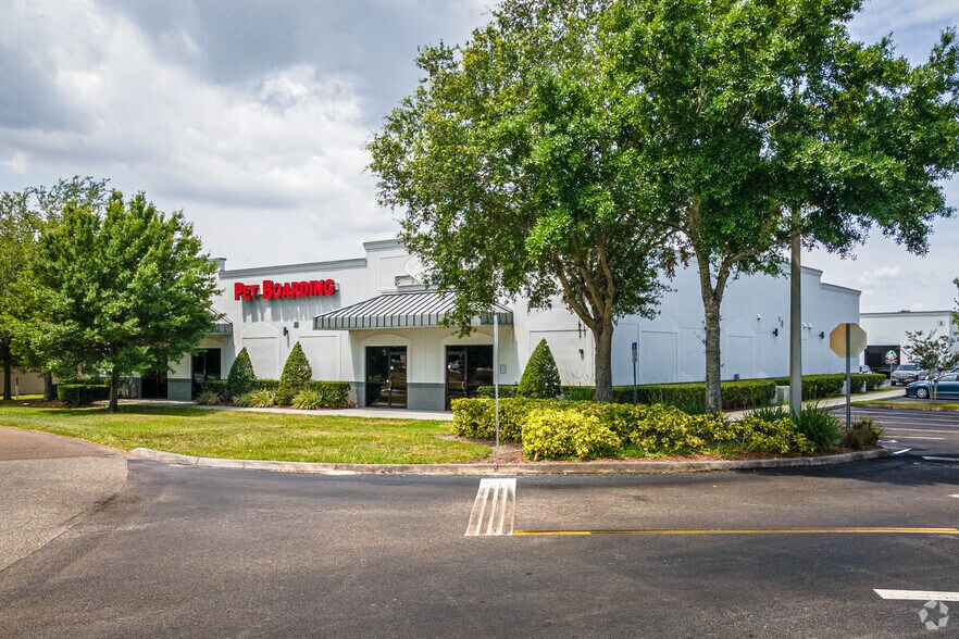 More Photos Of 1222 Winter Garden Vineland Rd, Winter Garden Unknown For Lease