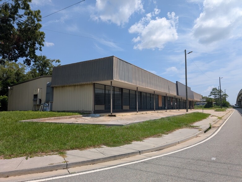 More Photos Of 908 W Hill Ave, Valdosta Warehouse For Sale