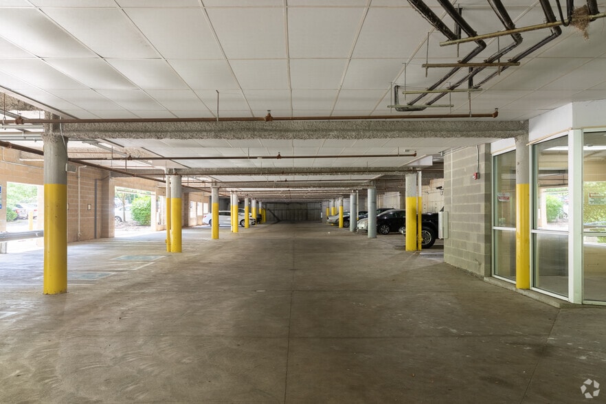 More Photos Of 1300 Cimarron Cir, Fairborn Apartments For Sale