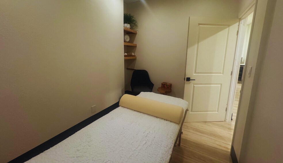 More Photos Of 16766 Bernardo Center Dr, San Diego Medical For Sale
