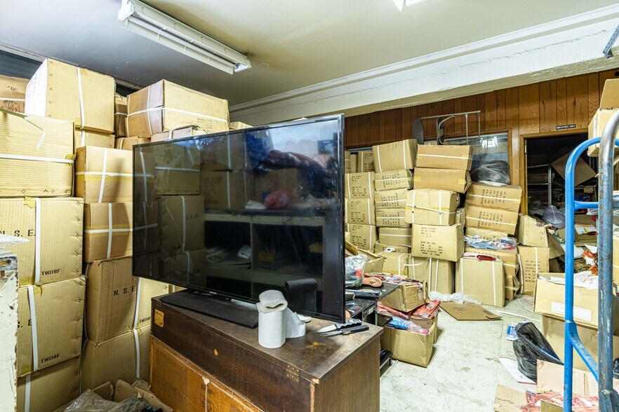 More Photos Of 512 Brannan St, San Francisco Warehouse For Sale