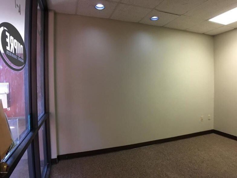 More Photos Of 1720 Kaliste Saloom Rd, Lafayette Office For Lease