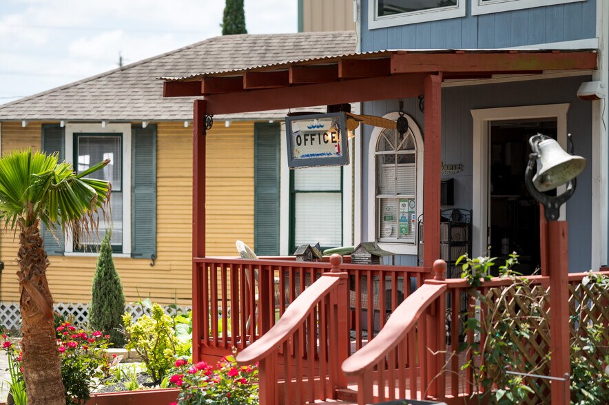 More Photos Of 706 Bradford Ave, Kemah Land For Sale