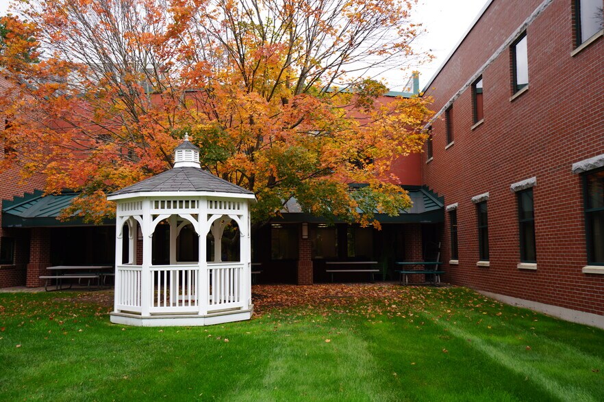 More Photos Of 4 Barrell Ct, Concord Office For Lease