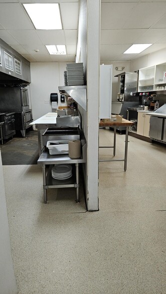 More Photos Of 1650 W Bakerview Rd, Bellingham Restaurant For Lease