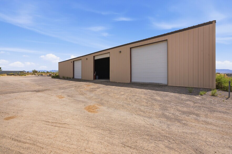 More Photos Of 1125 N Lowell Rd, Golden Valley General Retail For Lease