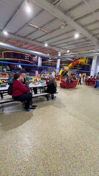 Primary Photo Of 140 Long Rd, Chesterfield Flex For Lease