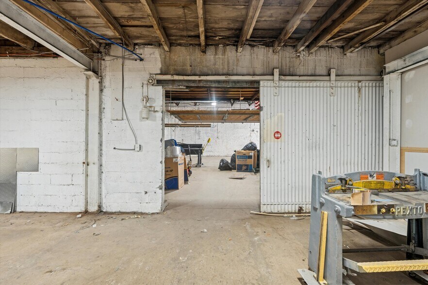 More Photos Of 3605 Salmon St, Philadelphia Industrial For Lease