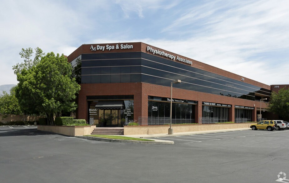 More Photos Of 299 W Foothill Blvd, Upland Medical For Sale