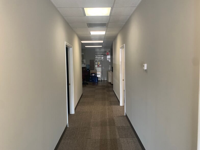 More Photos Of 112 W Athens Pky, Athens Unknown For Lease