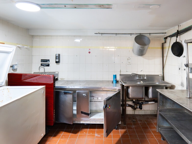 More Photos Of 362 W 23rd St, New York Apartments For Lease