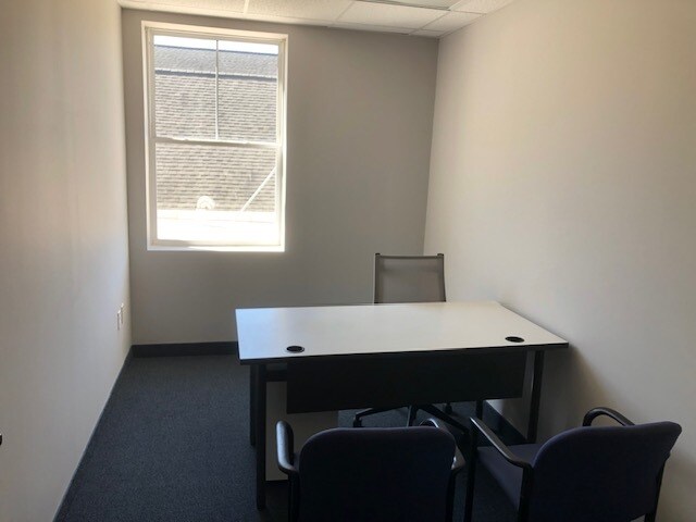 More Photos Of 21155 Whitfield Pl, Sterling Office For Sale