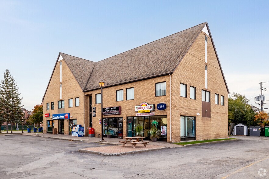 More Photos Of 7161 Boul Cousineau, Saint-hubert Storefront Retail Office For Lease