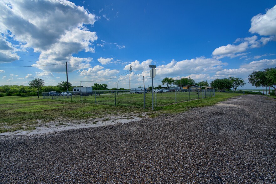 More Photos Of 101 Campbell Rd 3, Sandia Trailer Camper Park For Sale