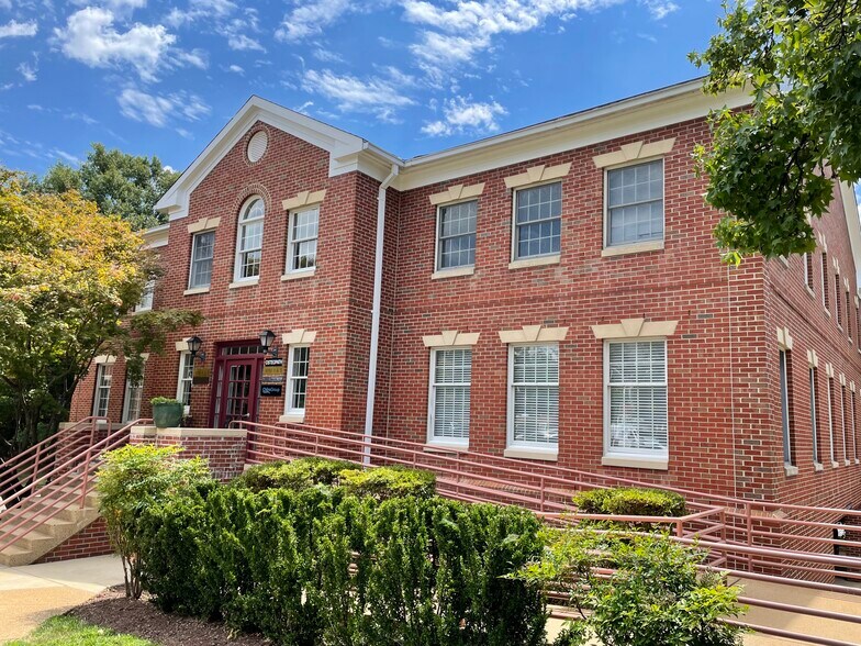 Primary Photo Of 4910 31st St S, Arlington Medical For Lease