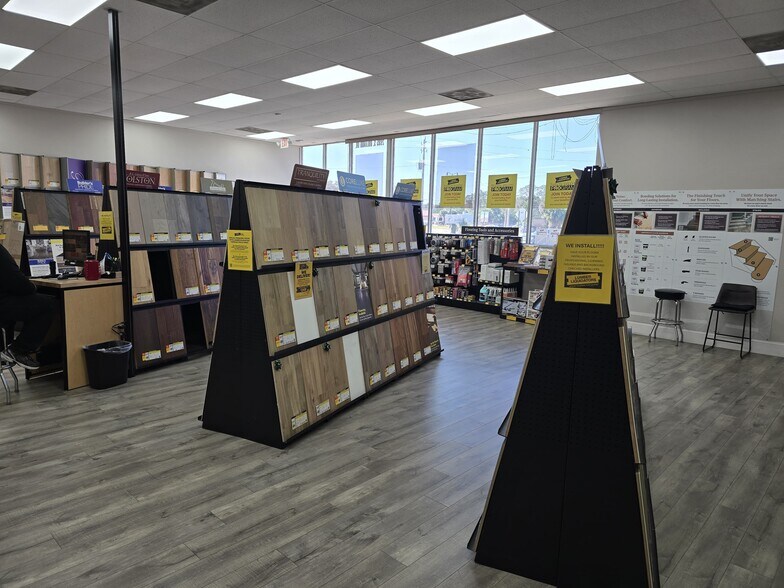 More Photos Of 2885 S Orlando Dr, Sanford Freestanding For Lease