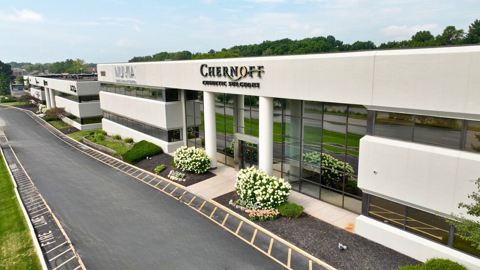 More Photos Of 8902-9002 N Meridian St, Indianapolis Medical For Lease