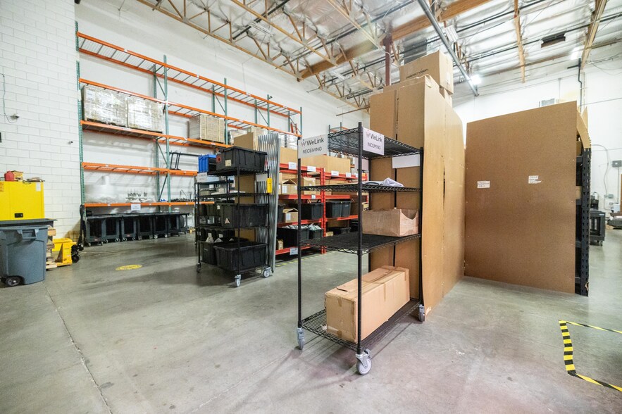 More Photos Of 2065 W Obispo Ave, Gilbert Light Distribution For Sale