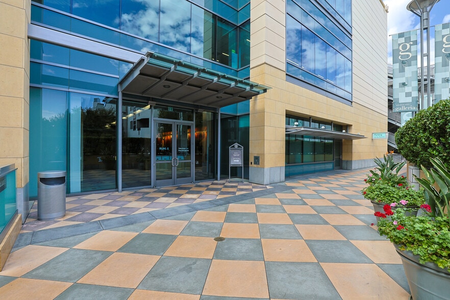 More Photos Of 15301 Ventura Blvd, Sherman Oaks Unknown For Lease