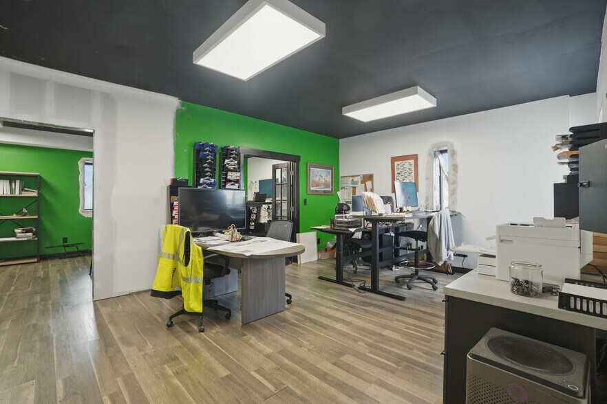 More Photos Of 890 Fernhill Rd, West Chester Warehouse For Sale