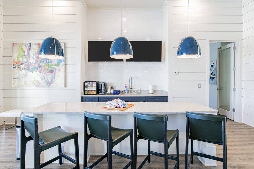 More Photos Of 28003 State Highway 181, Daphne Apartments For Sale