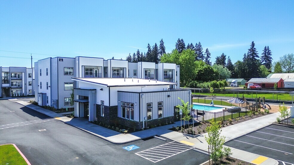 More Photos Of 7011 NE 126th St, Vancouver Apartments For Sale