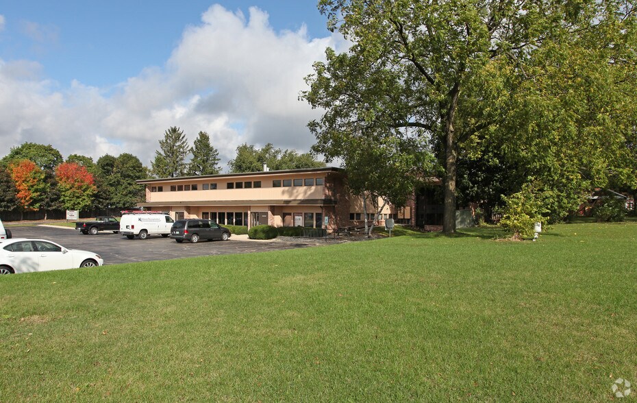 Primary Photo Of 190 Gardner Ave, Burlington Medical For Sale