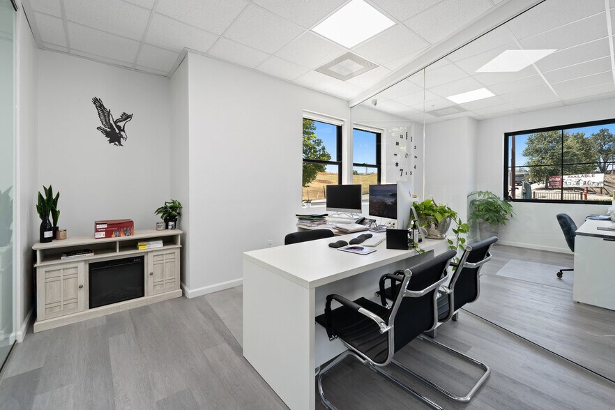 More Photos Of 1075 Rossi Rd, Templeton Unknown For Lease