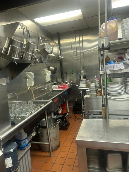 More Photos Of 206 Olde New Jersey Ave, North Wildwood Restaurant For Sale