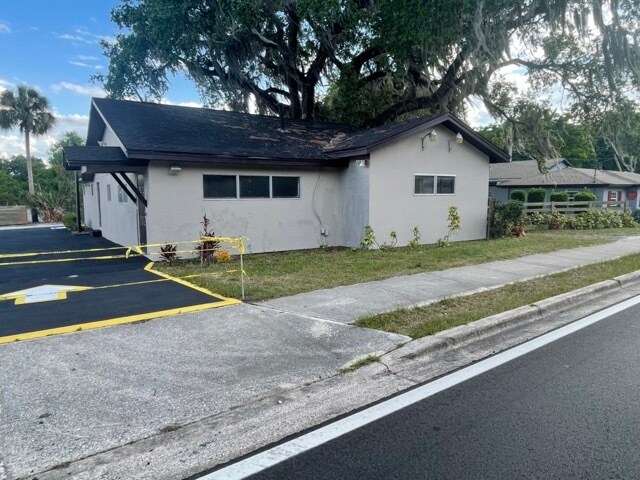 Primary Photo Of 1707 South St, Leesburg Daycare Center For Sale