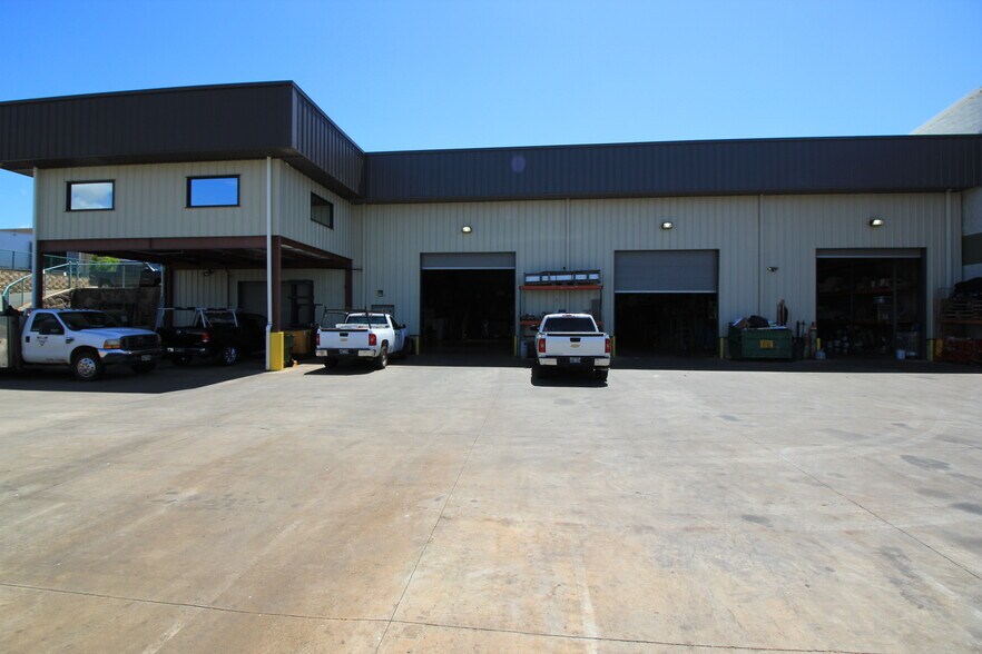 More Photos Of 94-405 Maikoiko St, Waipahu Warehouse For Lease