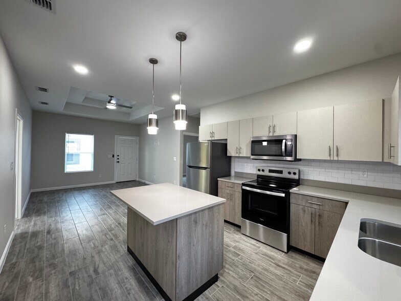 More Photos Of 3800 Ventura Ave, Edinburg Apartments For Sale