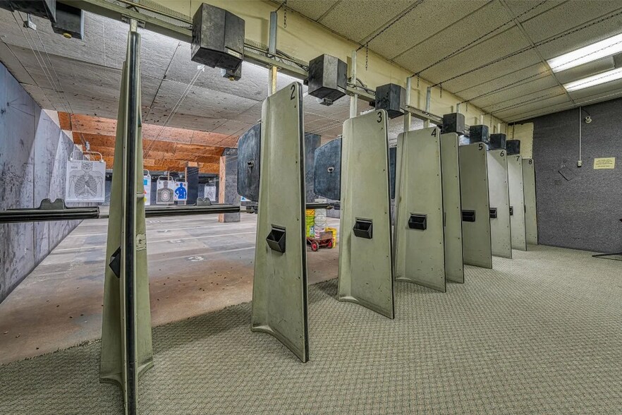 More Photos Of 113 S Main St, Altus Storefront For Sale