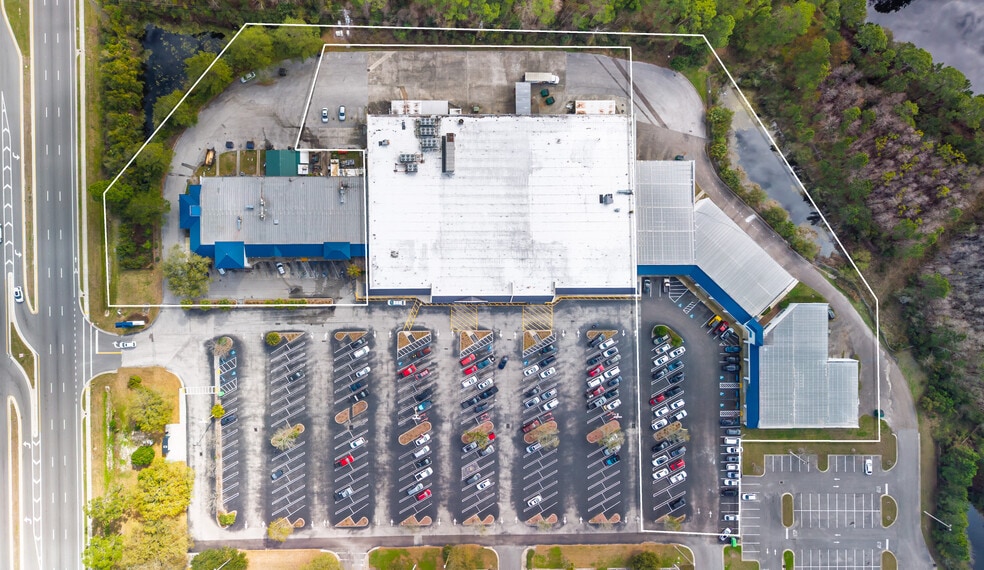 More Photos Of 96016-96126 Lofton Square Ct, Yulee Storefront For Sale