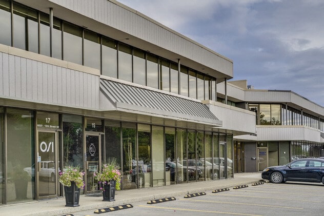 More Photos Of 6025 12th St SE, Calgary Showroom For Lease