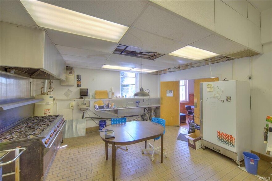 More Photos Of 105 Broadway St, Chico General Retail For Sale