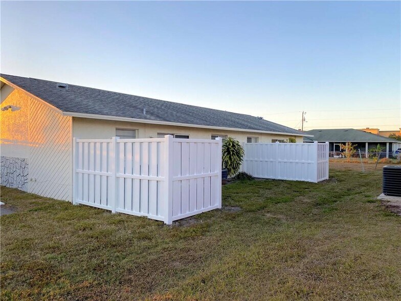 More Photos Of 403 Hancock Bridge Pkwy, Cape Coral Apartments For Sale