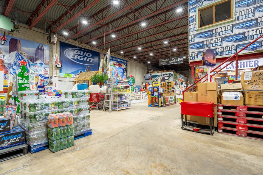 More Photos Of 7040 State Rd, Philadelphia Warehouse For Sale