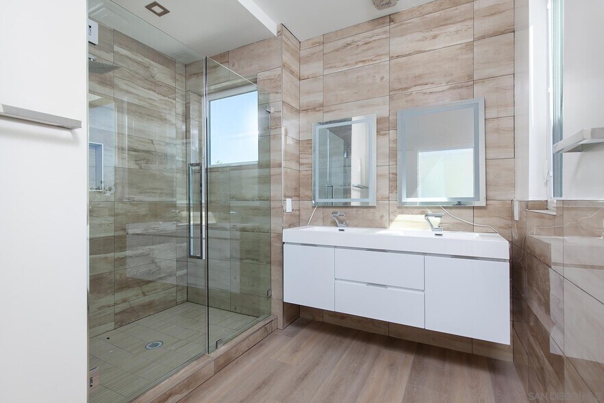 More Photos Of 2158 & 2166 Abbott st, San Diego Apartments For Sale