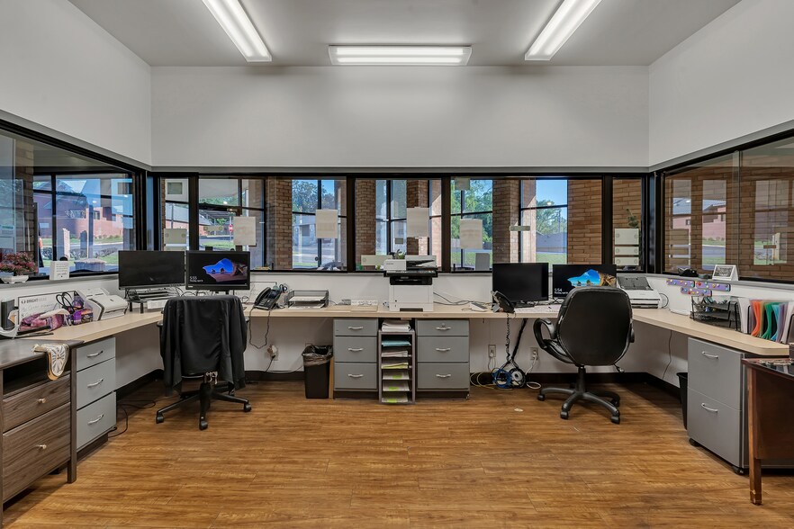 More Photos Of 1212 Clinic Dr, Tyler Healthcare For Sale