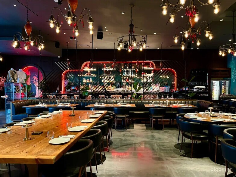 More Photos Of 184-188 N Canon Dr, Beverly Hills Restaurant For Lease