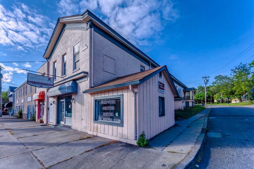 More Photos Of 141 Ulster Ave, Saugerties Storefront Retail Residential For Sale