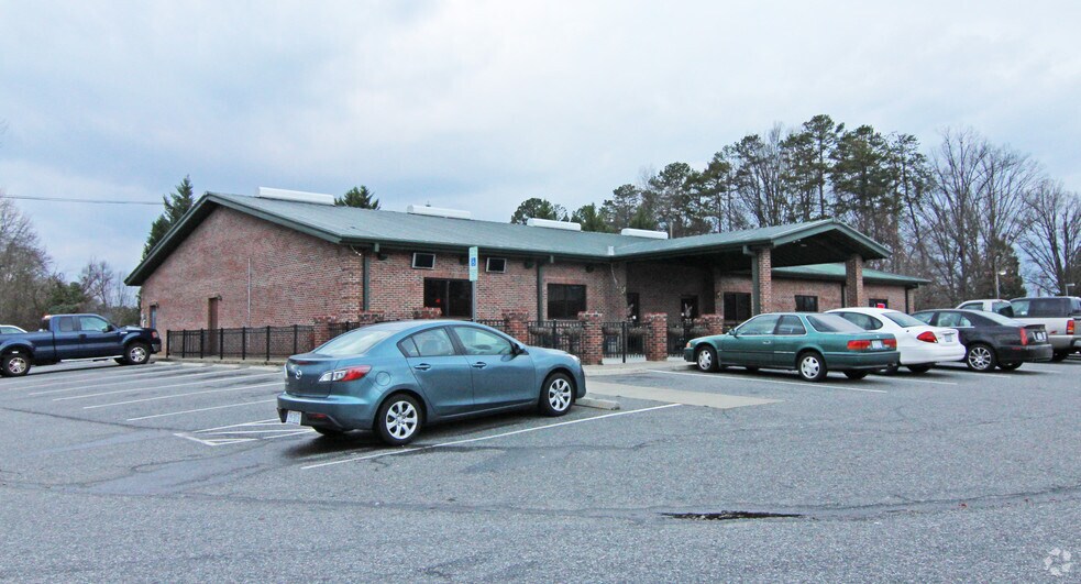 More Photos Of 1225 Union Rd, Gastonia Restaurant For Lease