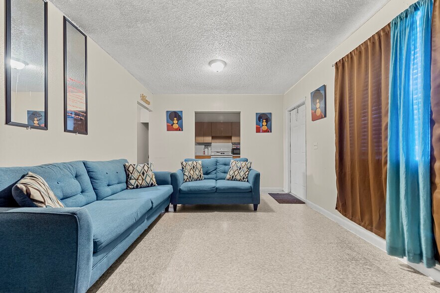 More Photos Of 700 Harlem Tenants Cir, Clewiston Apartments For Sale