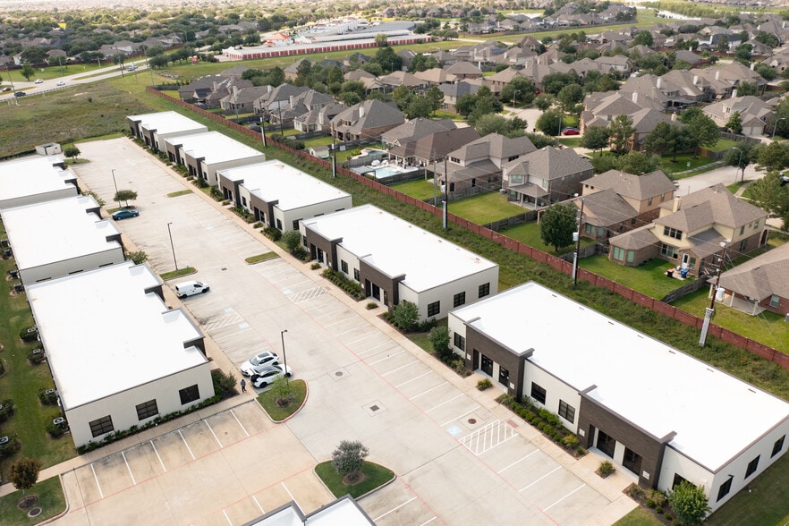 More Photos Of 8118 Fry Rd, Cypress Medical For Lease