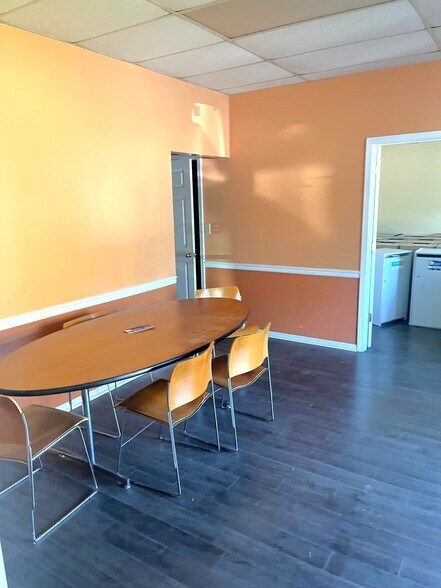 More Photos Of 1209 24th Ave, Bessemer Service For Sale